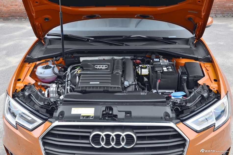 2018款奥迪A3 30周年型1.4T自动Sportback 35 TFSI进取型