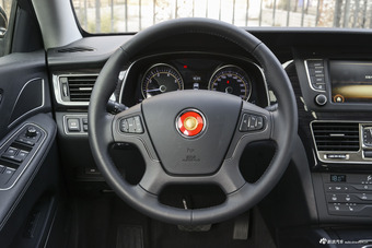 2017款红旗H7 2.0T自动豪华型