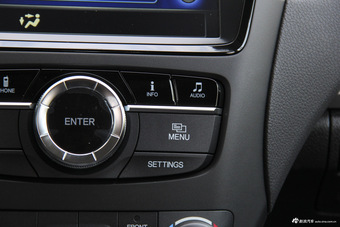 2016款讴歌RDX 3.0L自动四驱尊享版