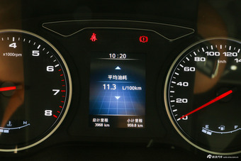 2018款瑞风M4 HB混合动力豪华型