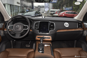 2018款沃尔沃XC90升级版 2.0T自动 T6智尊版