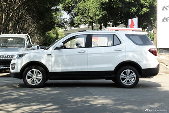 2016款长安CX70 1.6L手动运动型