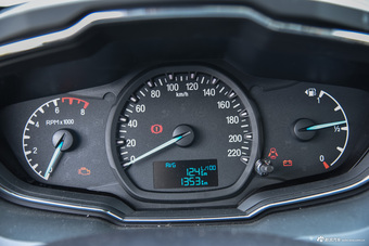 2015款福睿斯1.5L手动时尚型