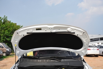 2017款长安欧尚A800 1.5T手动豪享型