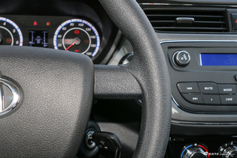 2017款欧诺S 1.5L手动超值型EA15-AB