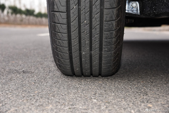 2016款远景SUV 1.3L自动旗舰型