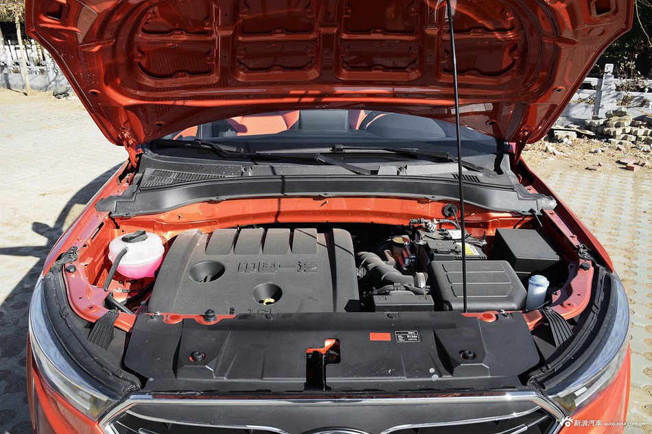 2017款奔腾X40 1.6L手动