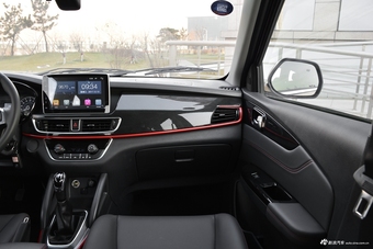 2017款伽途im8 1.5L手动智炫型