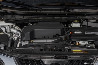 2017款楼兰2.5L自动S/C XE HEV混动四驱尊尚版