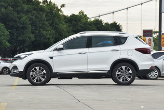 2018款东风风神AX7 1.6T自动尊贵型