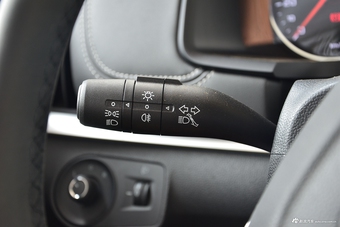 2017款荣威i6 1.5T手动豪华版20T