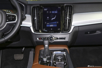 2017款沃尔沃S90 2.0T自动T4智逸版