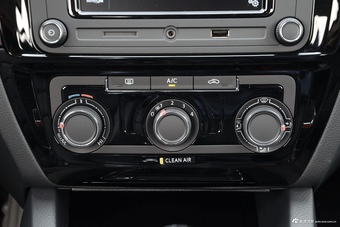 2017款速腾1.4T手动舒适型230TSI