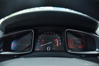 2016款DS 4S 1.6T自动智享版THP160