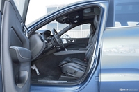 2018款沃尔沃XC60新能源2.0T自动T8 E驱混动智尊豪华版