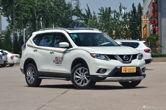 2014款奇骏2.5L自动XV NAVI四驱至尊版