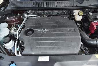 2015款海马S5 1.5T自动旗舰型