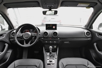 2018款奥迪A3 30周年型1.4T自动Sportback 35TFSI时尚型