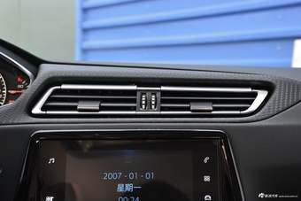 2018款标致308  350THP 自动尊贵版