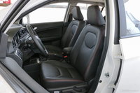 2017款骏派D60 1.8L自动豪华天窗版