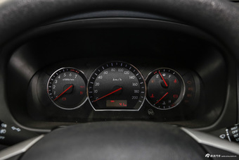 2015款悦翔V3 1.4L手动温馨型