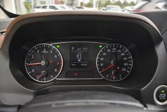 2016款陆风X5 Plus 1.5T自动创领版