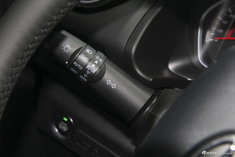 2018款东南DX3 1.5L手动尊贵型