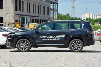 2018款大指挥官2.0T自动四驱智享版