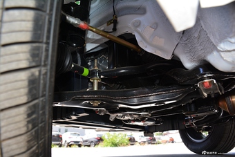 2017款V5菱致1.5L手动新贵型