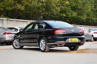 2019款迈腾2.0T自动330TSI DSG豪华型