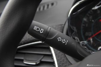 2016款科鲁兹1.5L自动豪华版