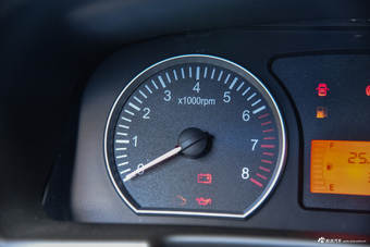 2016款菱智M3L 1.6L手动舒适型7座