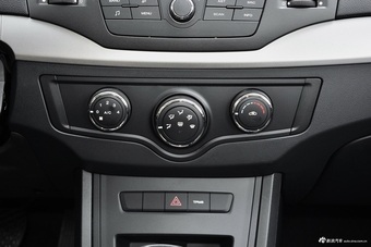 2015款荣威350 1.5L自动豪华天窗版