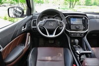 2016款驭胜S350 2.0T自动四驱汽油超豪华版5座