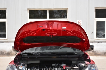 2018款日产劲客1.5L自动智联尊享版