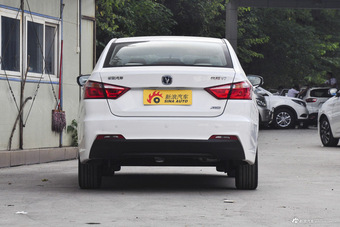 2016款悦翔V7 1.6L自动乐享型国V