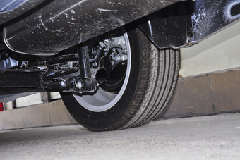 2016款悦翔V7 1.6L自动乐享型国V