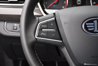 2018款一汽骏派CX65 1.5L手动豪华型