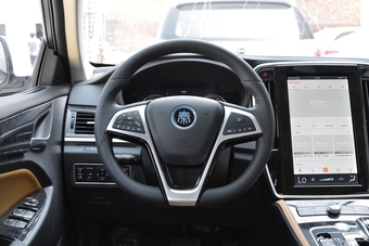 2017款比亚迪秦EV300精英型