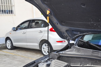 2017款荣威eRX5 1.5T自动尊荣旗舰版