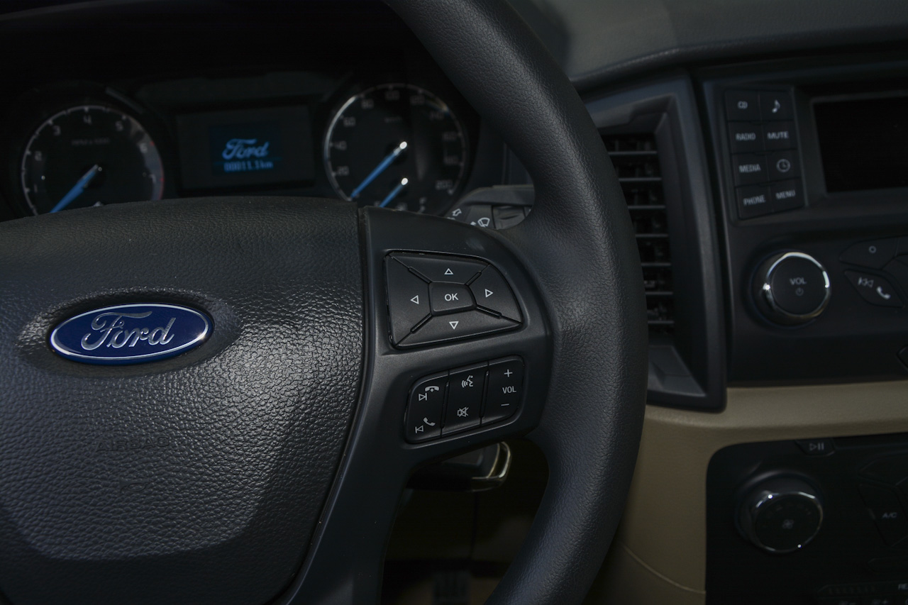 2017款撼路者2.0T自动四驱菁英版汽油5座