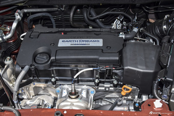 2015款CR-V 2.4L自动两驱豪华版