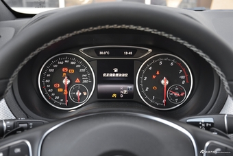 2017款奔驰B级B200 1.6T自动豪华型