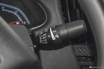 2016款锐3 1.6L手动智享型