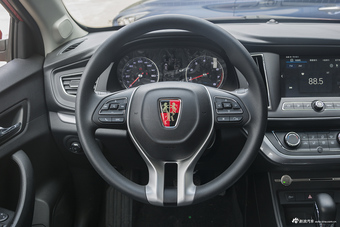 2018款荣威360 PLUS 1.5L自动豪华版 