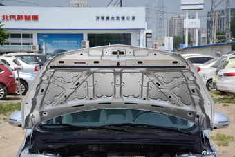 2016款北汽新能源EV160 电动轻秀版