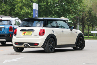 2018款MINI 2.0T COOPER S经典派