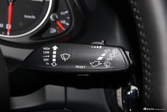 2017款奥迪Q5 2.0T 自动 40TFSI 进取型