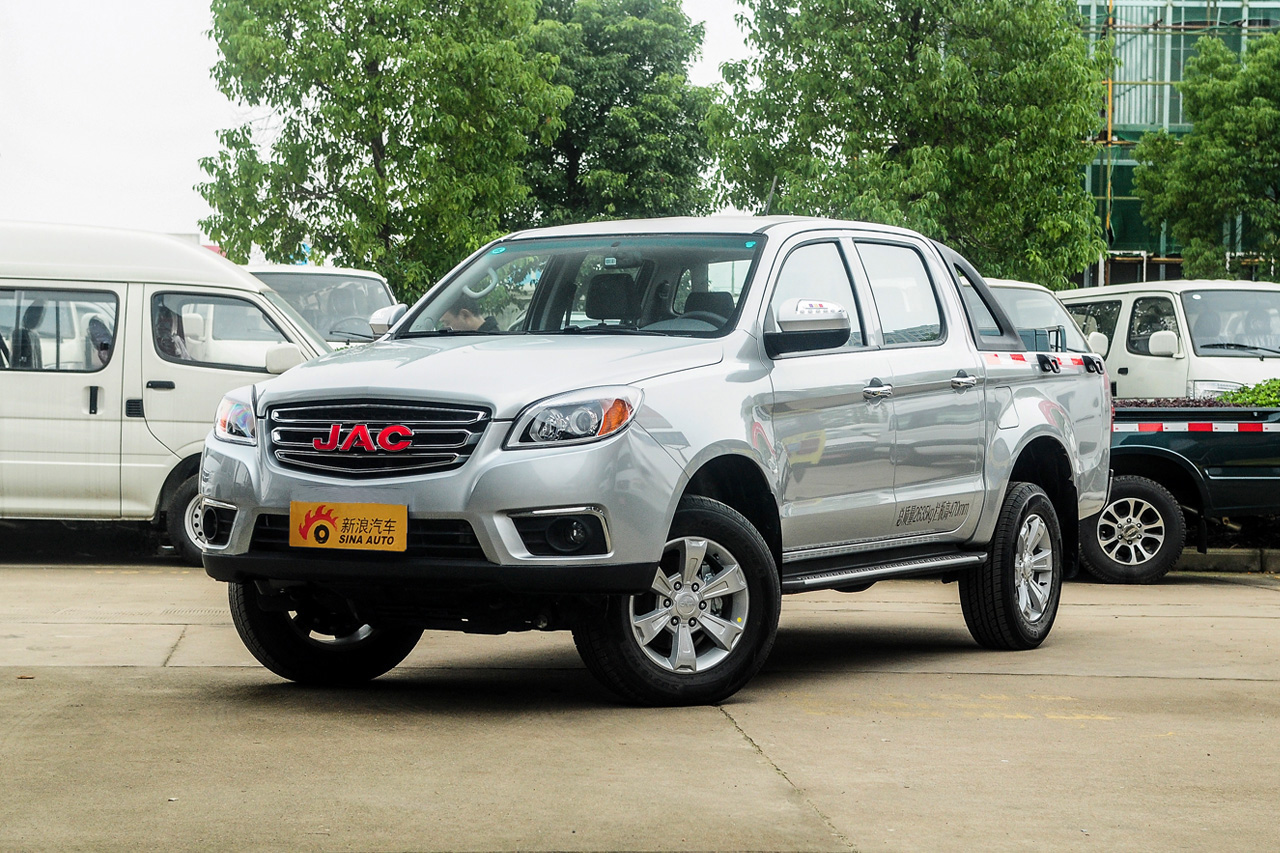 2016款 帅铃T6 2.0T柴油旗舰型D19TCID7