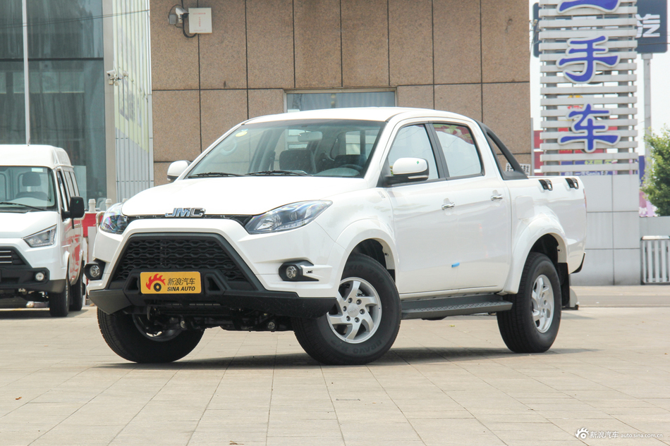 2017款域虎7 2.4T手动柴油两驱豪华版JX4D24A5L